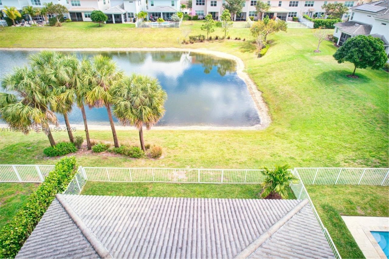 1575 Pongam Ter , Hollywood, FL 33021 Photo