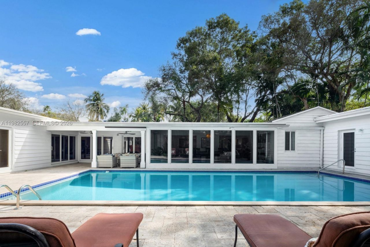 4190 Braganza Ave , Miami, FL 33133 Photo