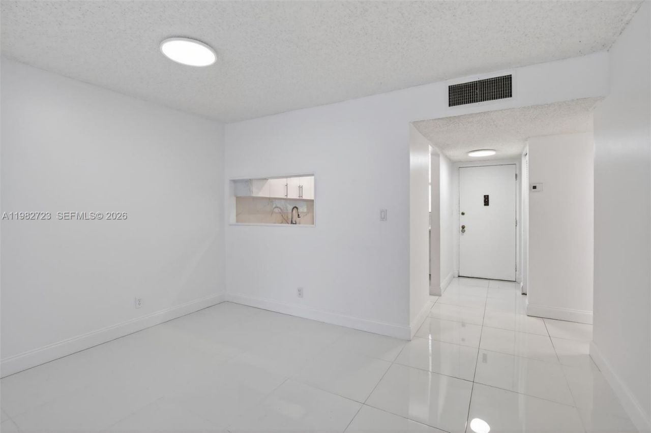 3751 Environ Blvd, Unit 141, Lauderhill, FL 33319 Photo