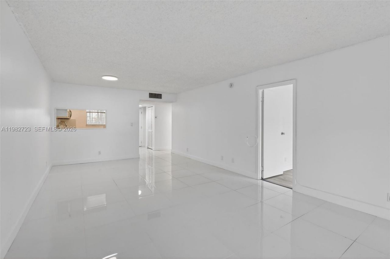 3751 Environ Blvd, Unit 141, Lauderhill, FL 33319 Photo