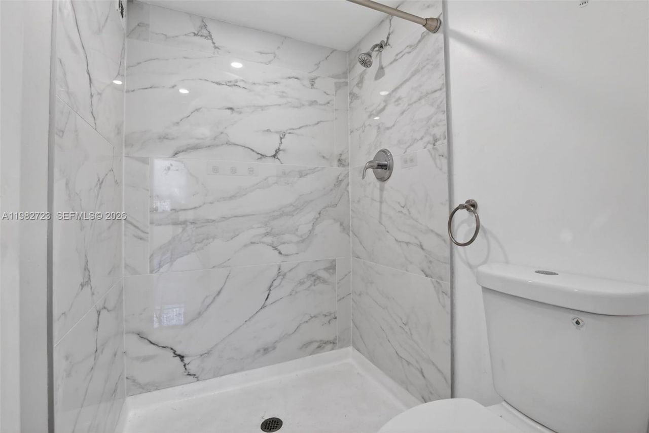 3751 Environ Blvd, Unit 141, Lauderhill, FL 33319 Photo