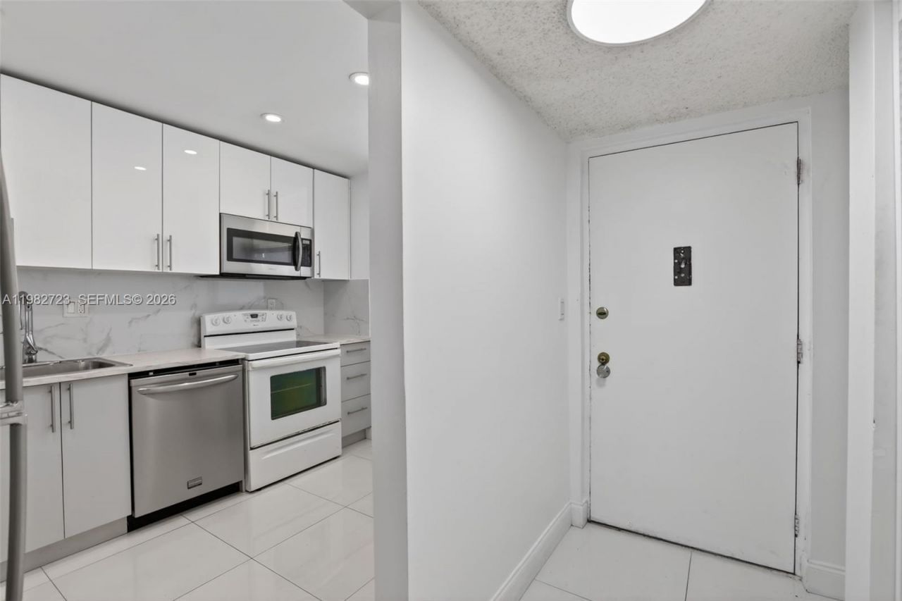 3751 Environ Blvd, Unit 141, Lauderhill, FL 33319 Photo