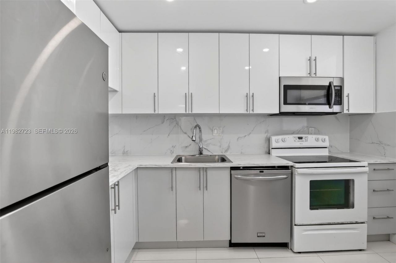 3751 Environ Blvd, Unit 141, Lauderhill, FL 33319 Photo