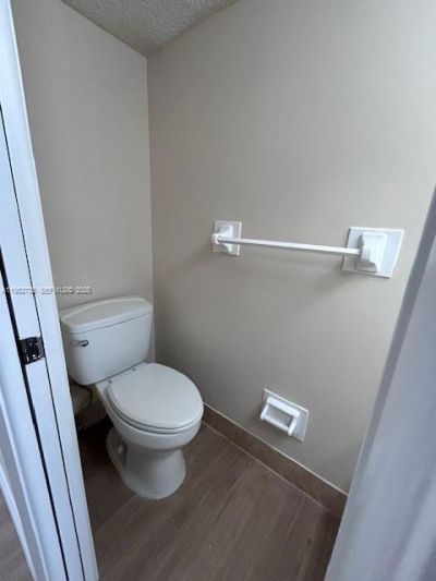 1072 W 79th St, Unit 32, Hialeah, FL 33014 Photo