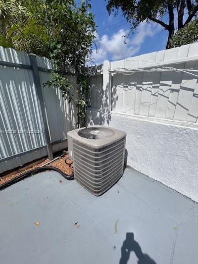 1072 W 79th St, Unit 32, Hialeah, FL 33014 Photo