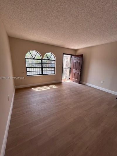 1072 W 79th St, Unit 32, Hialeah, FL 33014 Photo