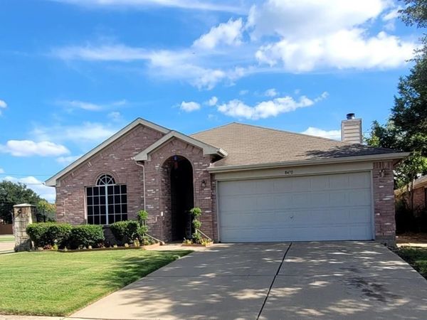 8470 Goldfinch Way, Dallas, TX 75249