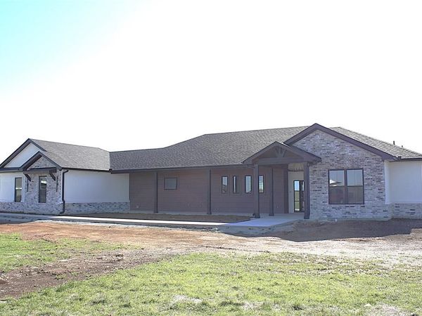 611 Willow Moon Ranch Road , Crawford, TX 76638