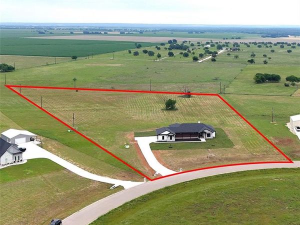 611 Willow Moon Ranch Road, Crawford, TX 76638