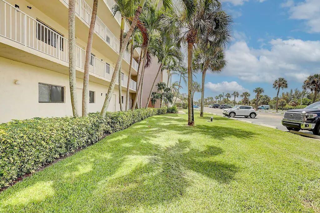 10102 S Ocean Drive, Unit 107, Jensen Beach, FL 34957 Photo