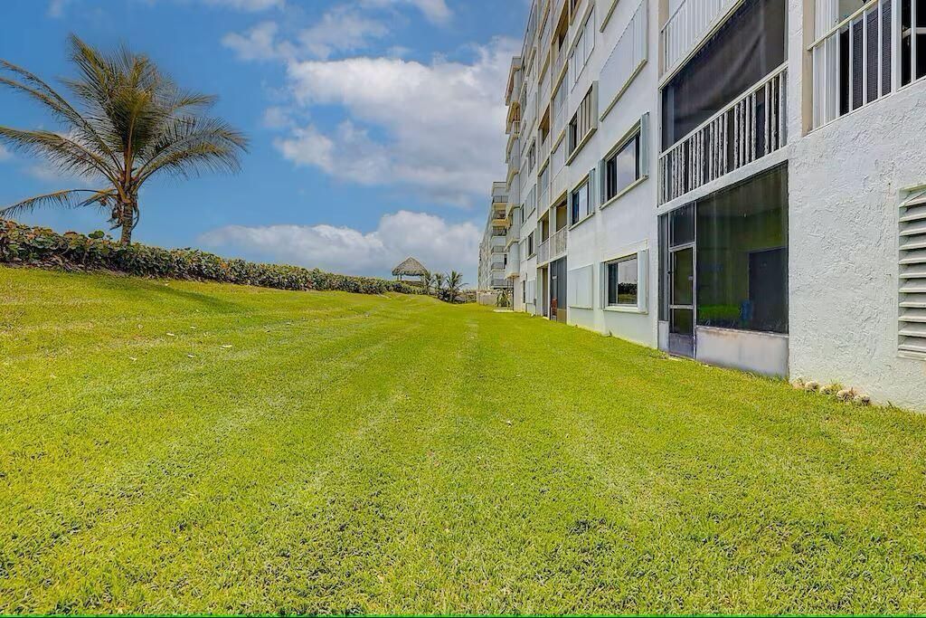 10102 S Ocean Drive, Unit 107, Jensen Beach, FL 34957 Photo