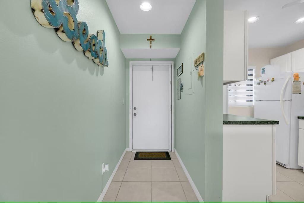 10102 S Ocean Drive, Unit 107, Jensen Beach, FL 34957 Photo