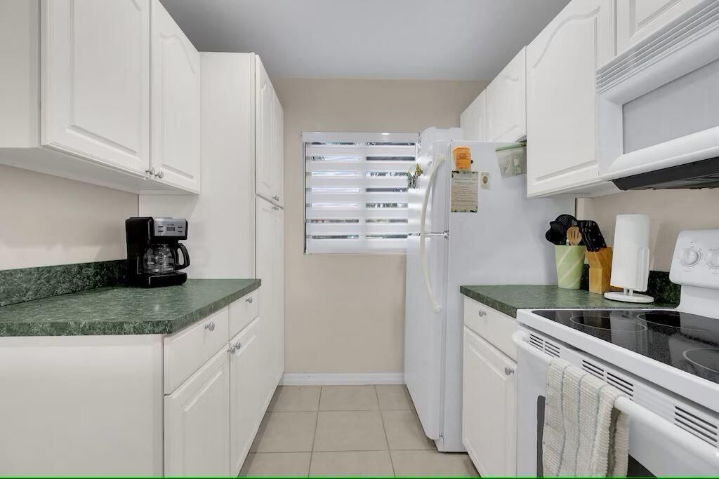 10102 S Ocean Drive, Unit 107, Jensen Beach, FL 34957 Photo
