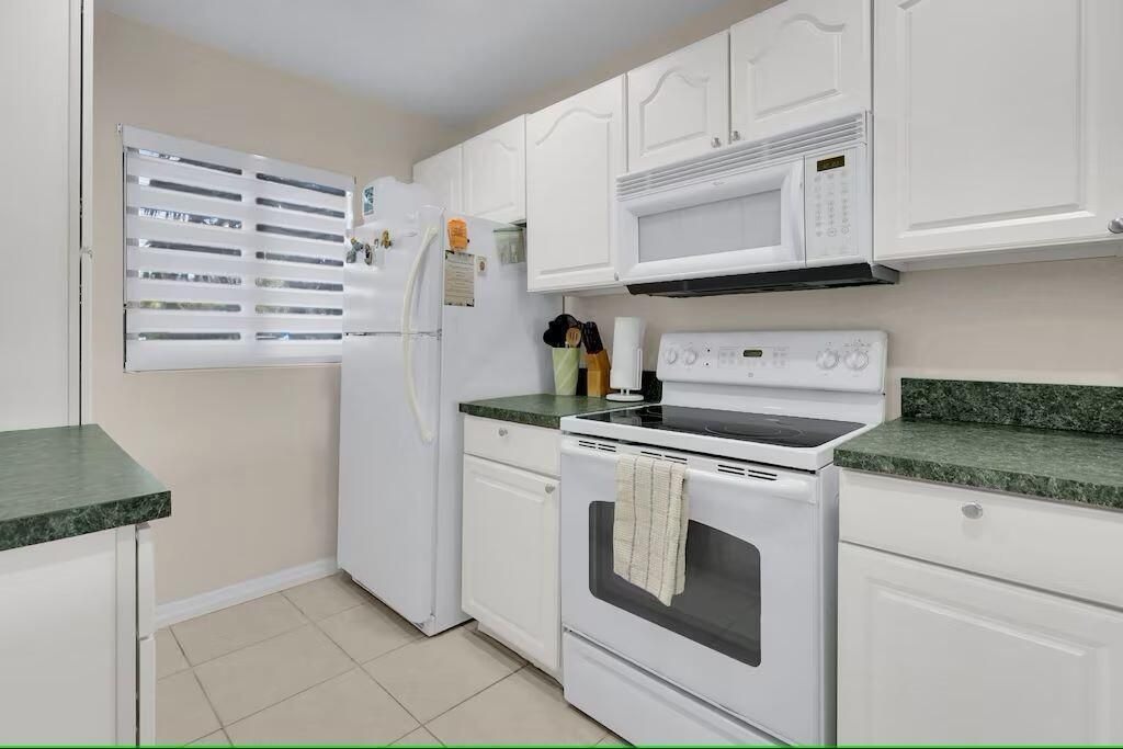 10102 S Ocean Drive, Unit 107, Jensen Beach, FL 34957 Photo