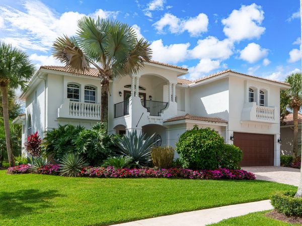 8850 Valhalla Drive, Delray Beach, FL 33446