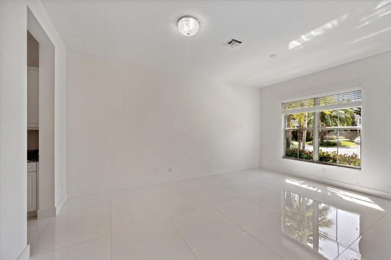 8059 Hobbes Way, Palm Beach Gardens, FL 33418 Photo
