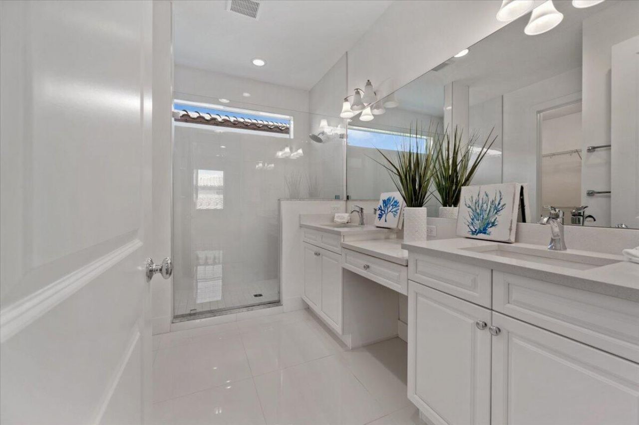 8059 Hobbes Way, Palm Beach Gardens, FL 33418 Photo