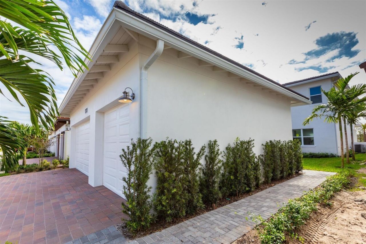 8059 Hobbes Way, Palm Beach Gardens, FL 33418 Photo