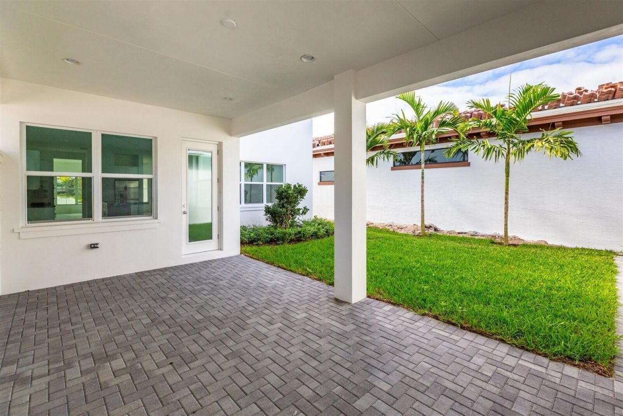 8059 Hobbes Way, Palm Beach Gardens, FL 33418 Photo
