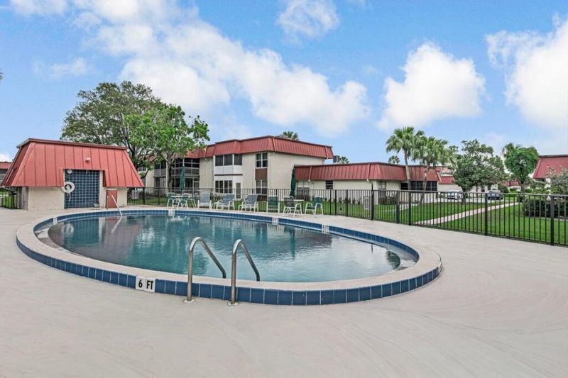 12022 W Greenway Drive, Unit 103, Royal Palm Beach, FL 33411 Photo