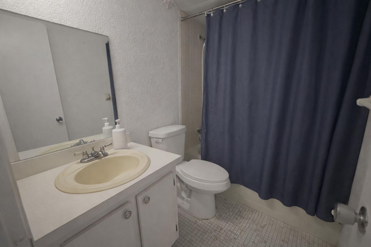 1701 NW 46th Avenue, Unit 111, Lauderhill, FL 33313 Photo