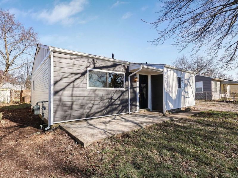 3032 Baker Hill Road, Columbus, OH 43207 Photo 2