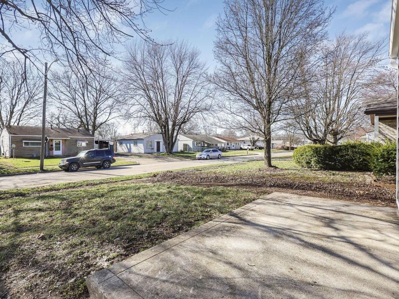 3032 Baker Hill Road, Columbus, OH 43207 Photo 6