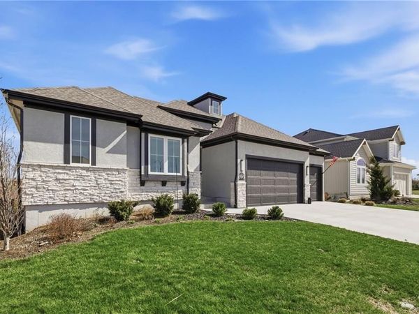 17235 S Allman Road, Olathe, KS 66062