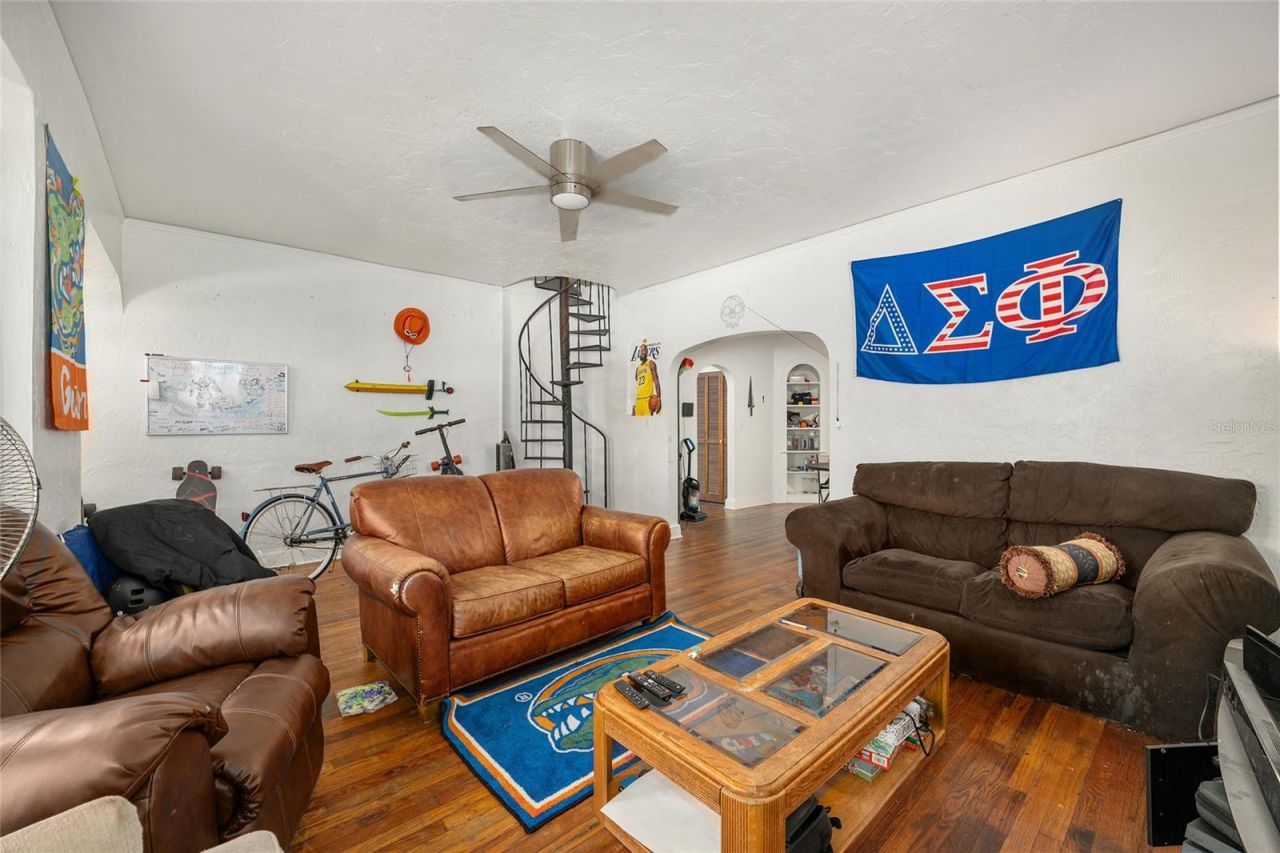 949 SW 13th Street, Gainesville, FL 32601 Photo