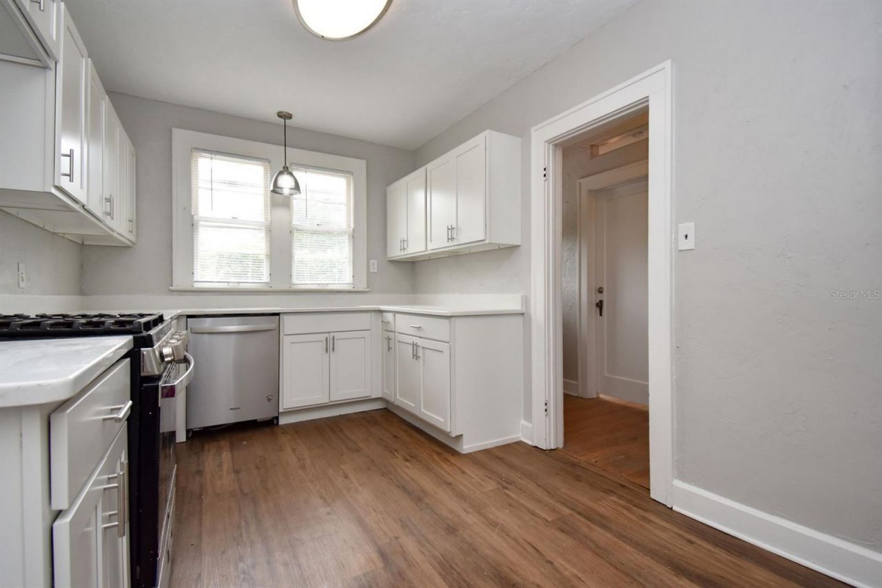 949 SW 13th Street, Gainesville, FL 32601 Photo