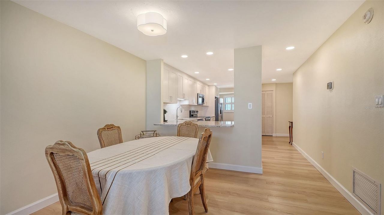 5790 Midnight Pass Road, Unit 506, Sarasota, FL 34242 Photo