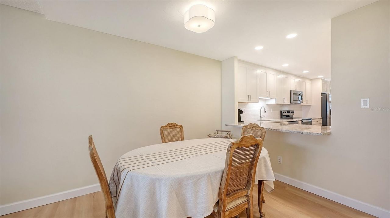 5790 Midnight Pass Road, Unit 506, Sarasota, FL 34242 Photo