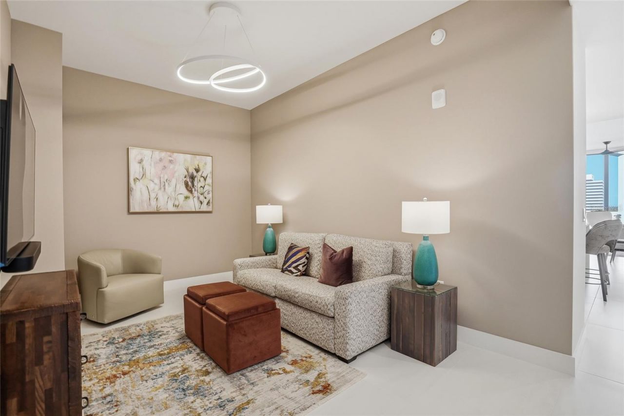 301 1st Street S, Unit 1104, Saint Petersburg, FL 33701 Photo