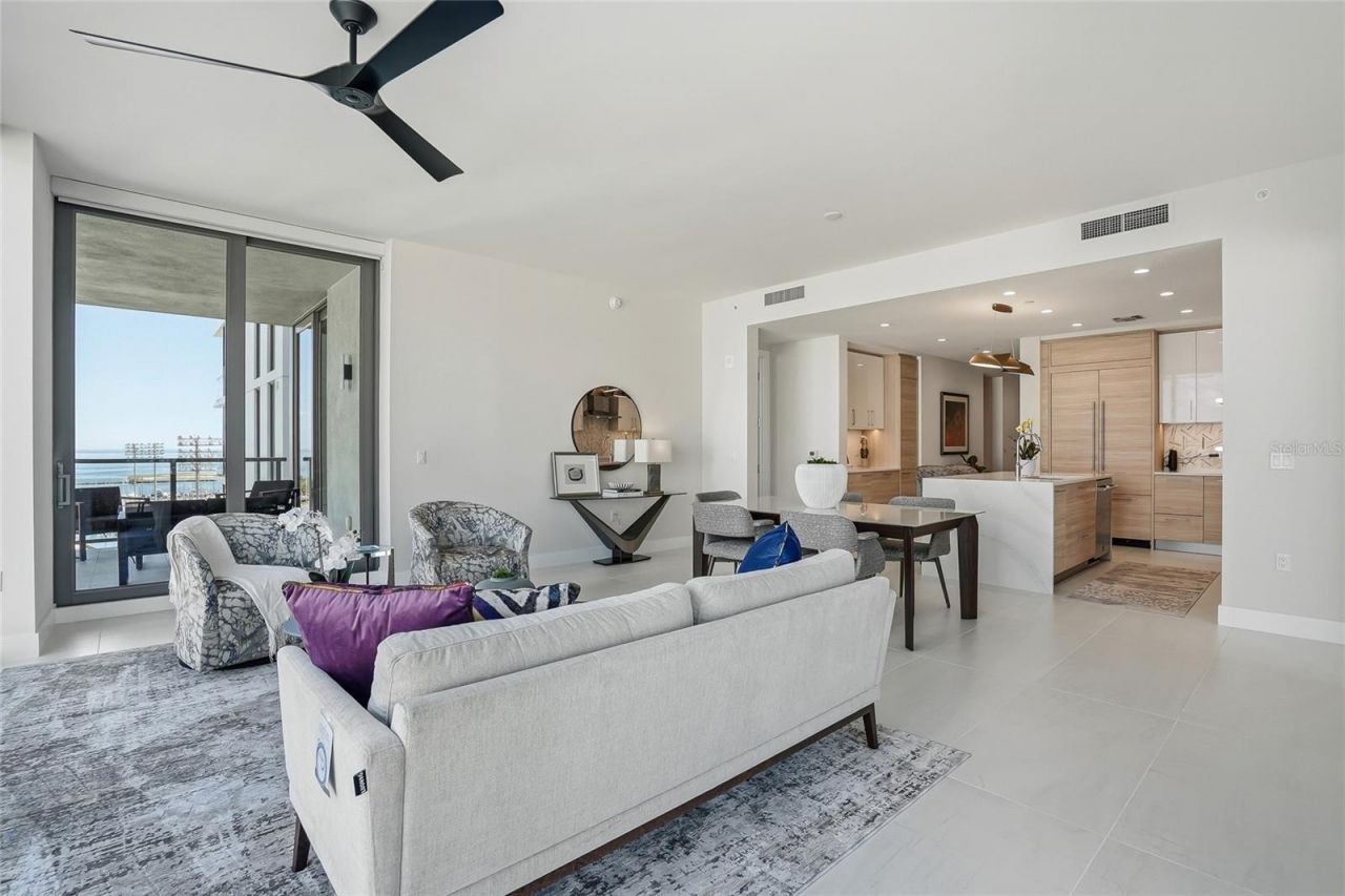 301 1st Street S, Unit 1104, Saint Petersburg, FL 33701 Photo