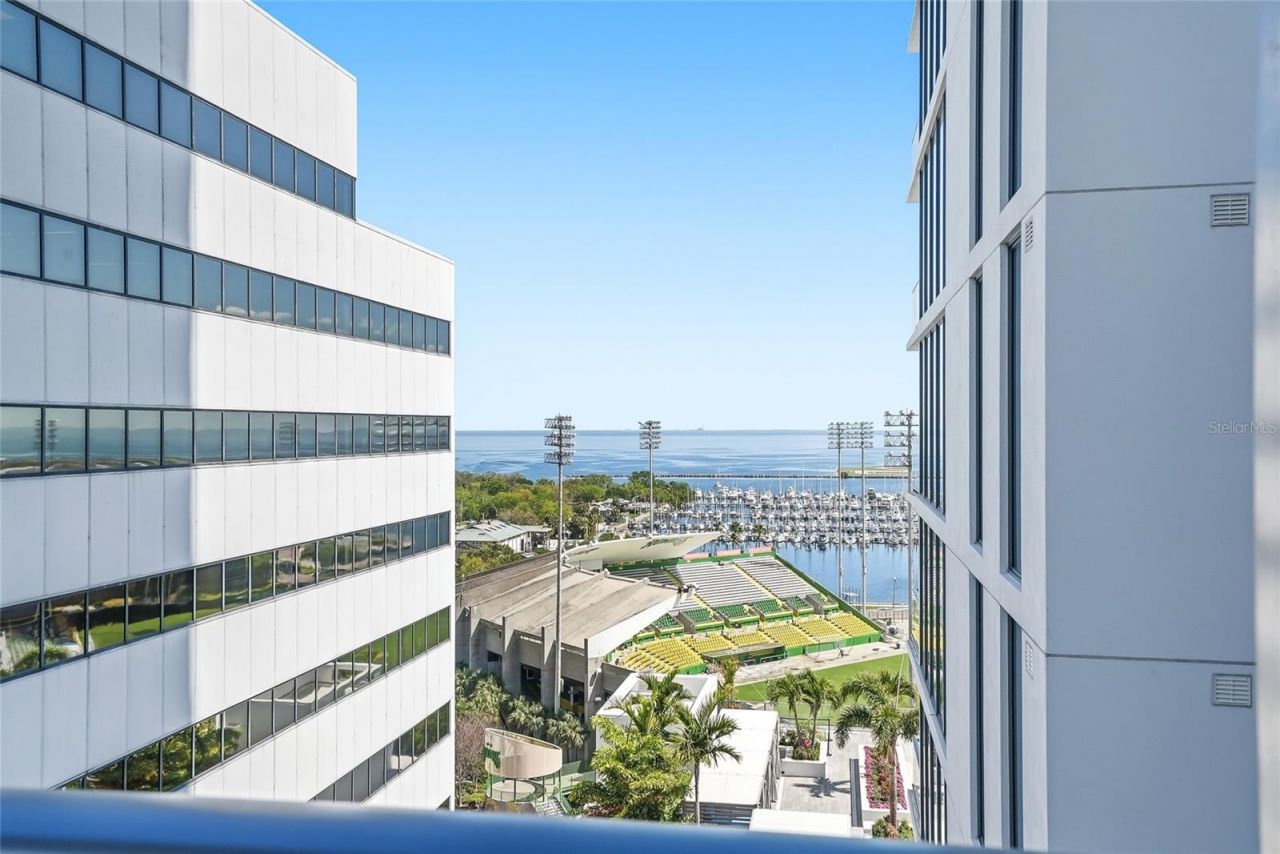 301 1st Street S, Unit 1104, Saint Petersburg, FL 33701 Photo