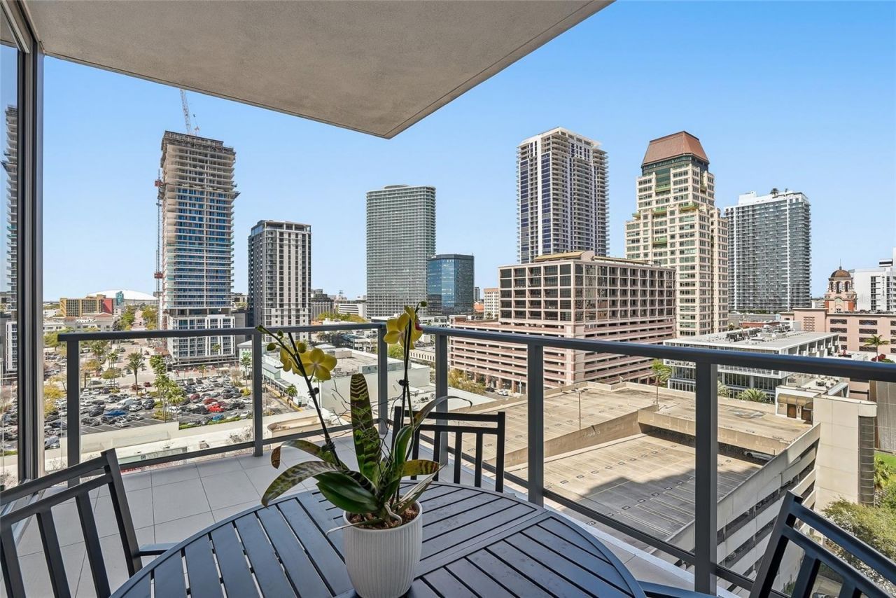 301 1st Street S, Unit 1104, Saint Petersburg, FL 33701 Photo