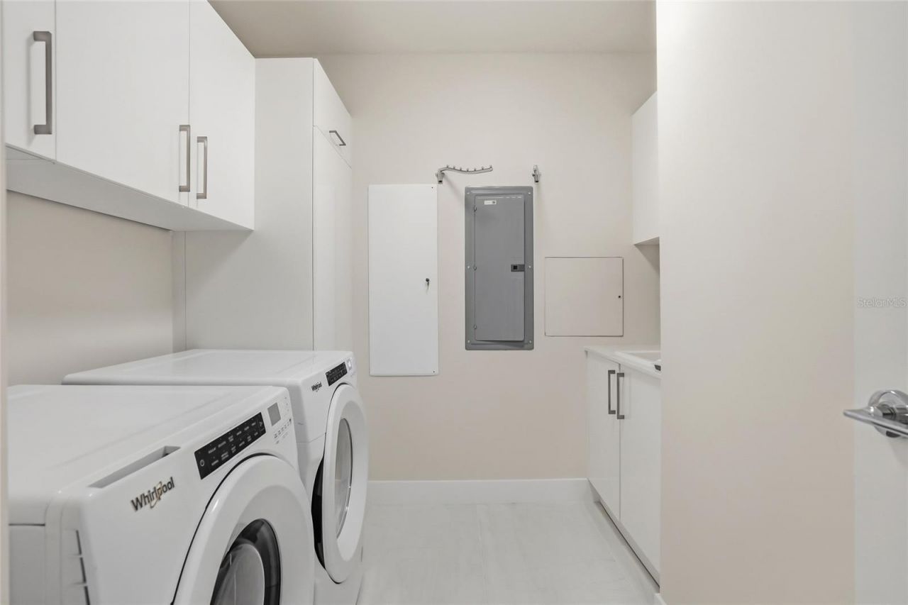 301 1st Street S, Unit 1104, Saint Petersburg, FL 33701 Photo