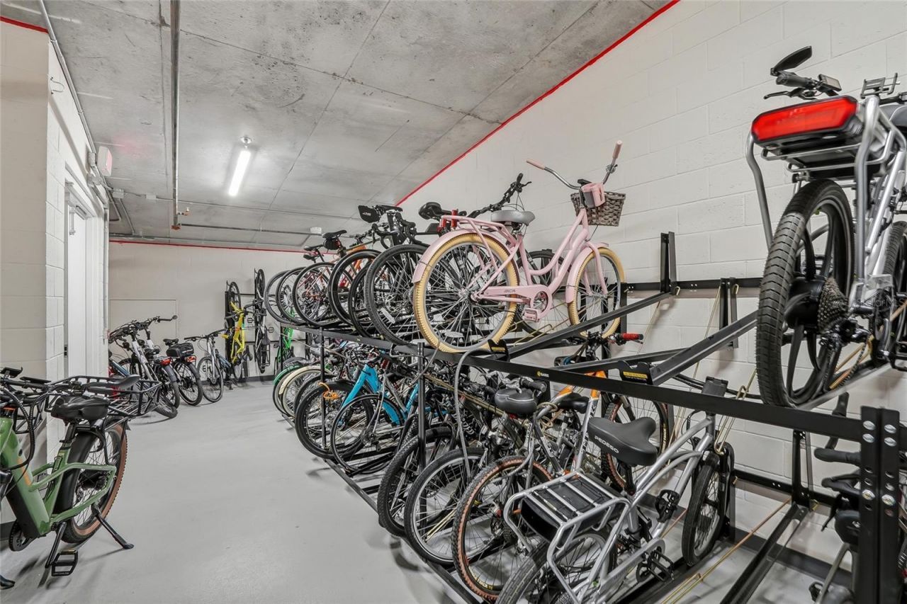 301 1st Street S, Unit 1104, Saint Petersburg, FL 33701 Photo