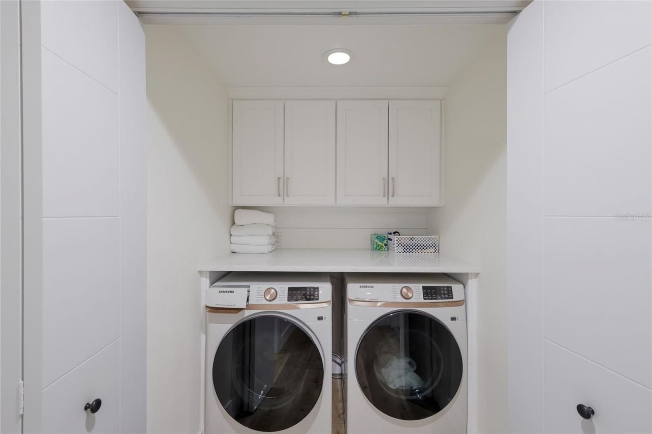 517 70th Street, Holmes Beach, FL 34217 Photo