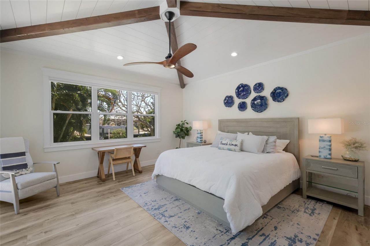 517 70th Street, Holmes Beach, FL 34217 Photo