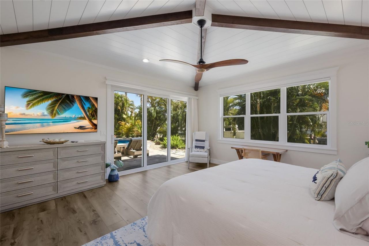 517 70th Street, Holmes Beach, FL 34217 Photo