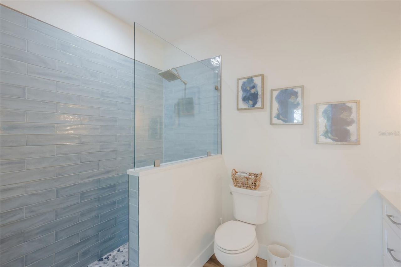 517 70th Street, Holmes Beach, FL 34217 Photo