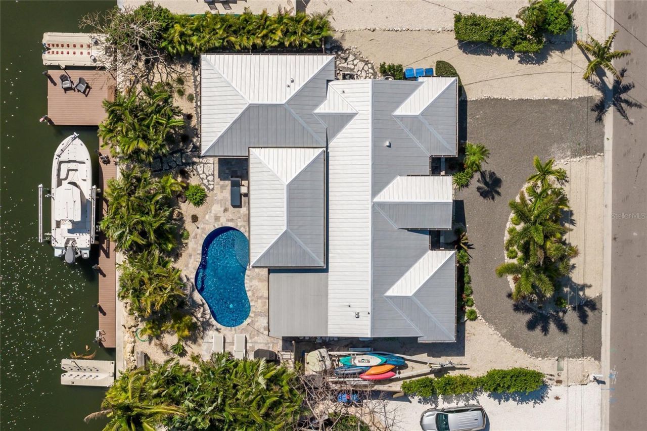 517 70th Street, Holmes Beach, FL 34217 Photo