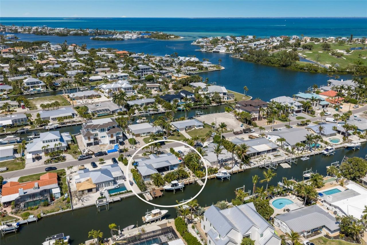 517 70th Street, Holmes Beach, FL 34217 Photo