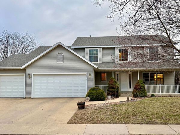 2227 Viola Heights Drive NE, Rochester, MN 55906