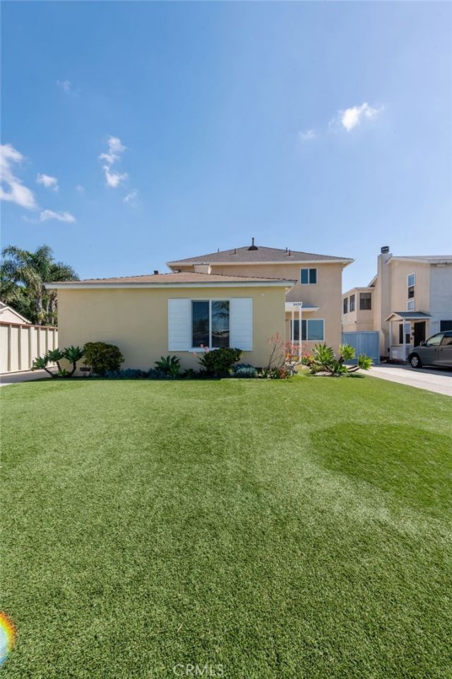 8420 Glider Avenue, Los Angeles, CA 90045 Main Photo