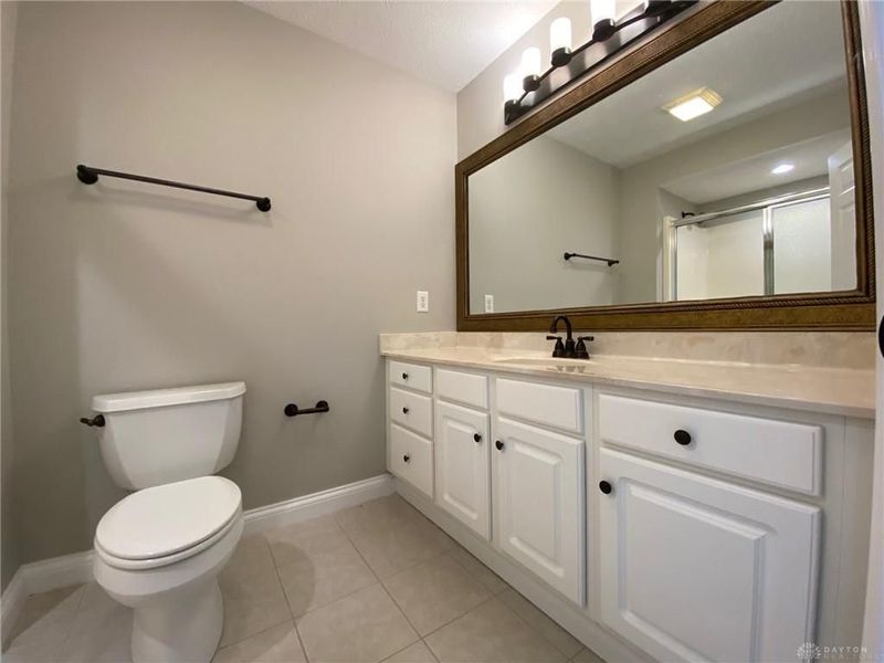 5665 Stone Lake Drive, Dayton, OH 45429 Photo 13