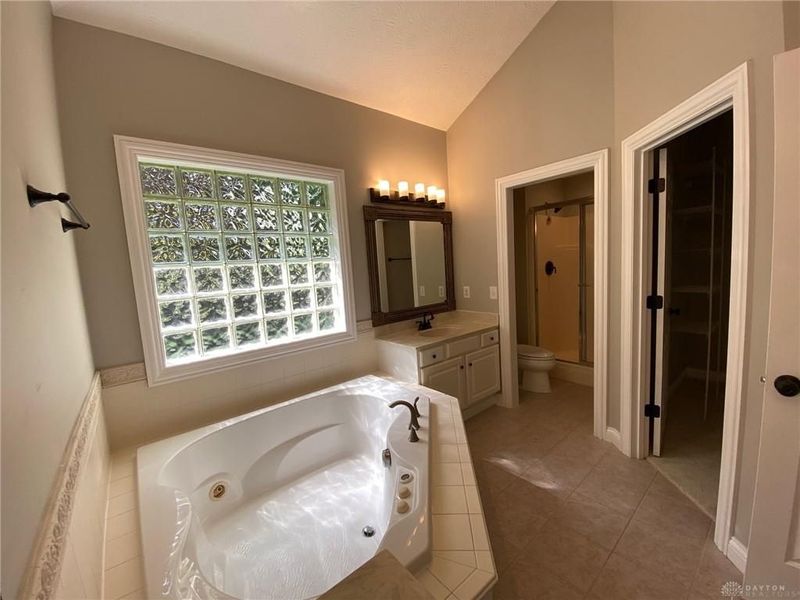 5665 Stone Lake Drive, Dayton, OH 45429 Photo 20