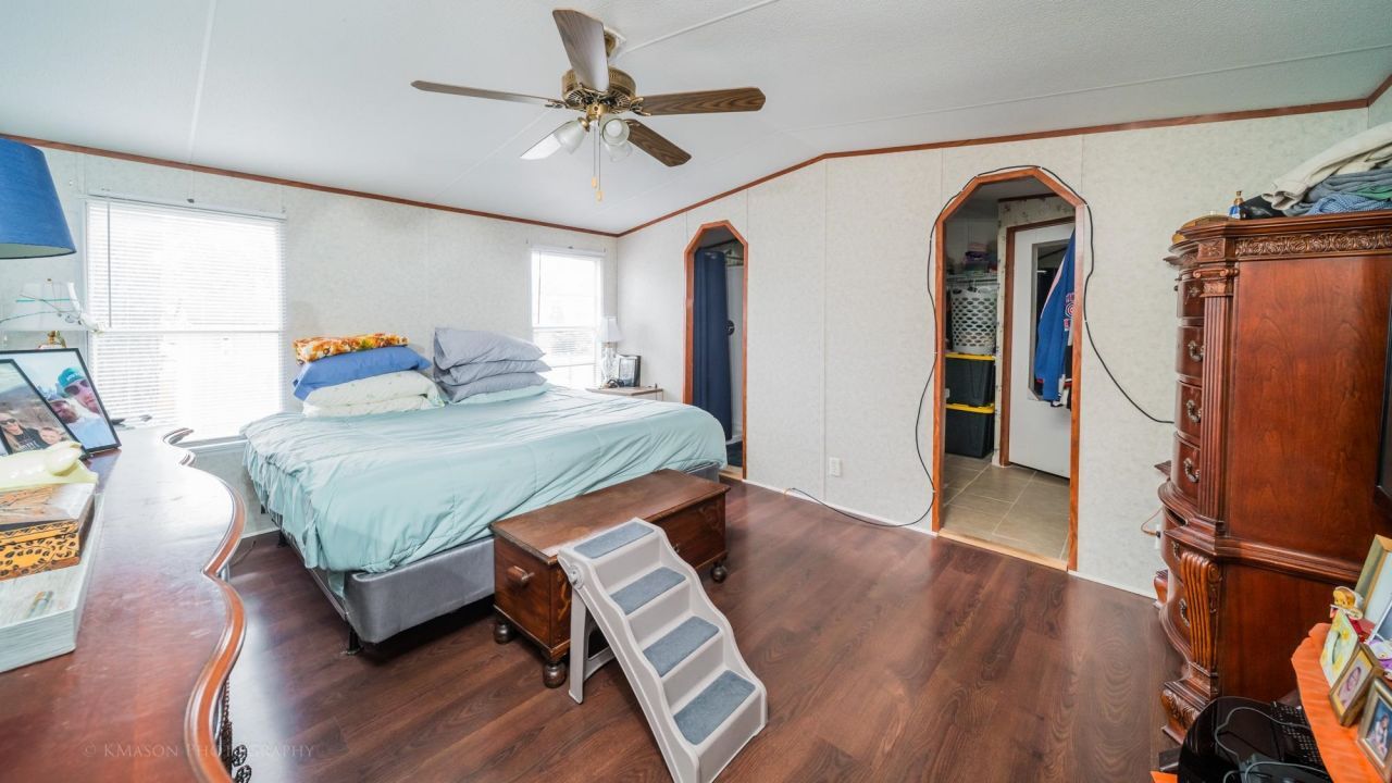 1701 Crystal Lake Dr. Photo 15