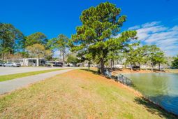 1701 Crystal Lake Dr. photo 4